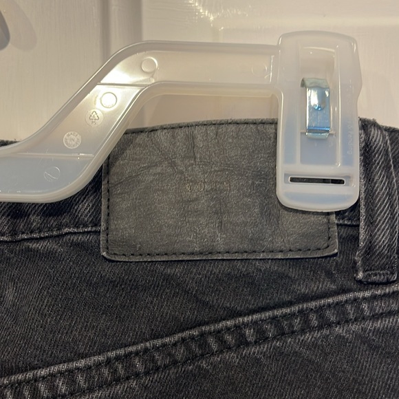 Denim Black Jeans size 4- Loose Mom’s Jeans - Picture 4 of 5